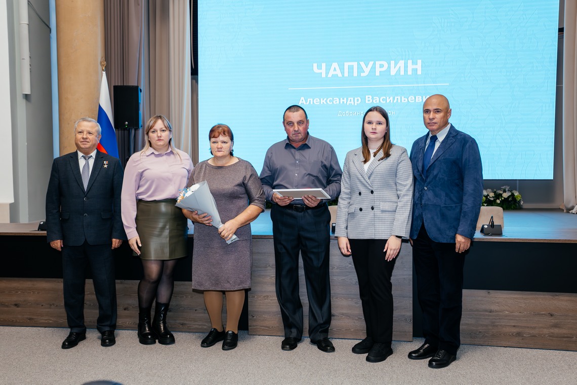 Принимали папы поздравления