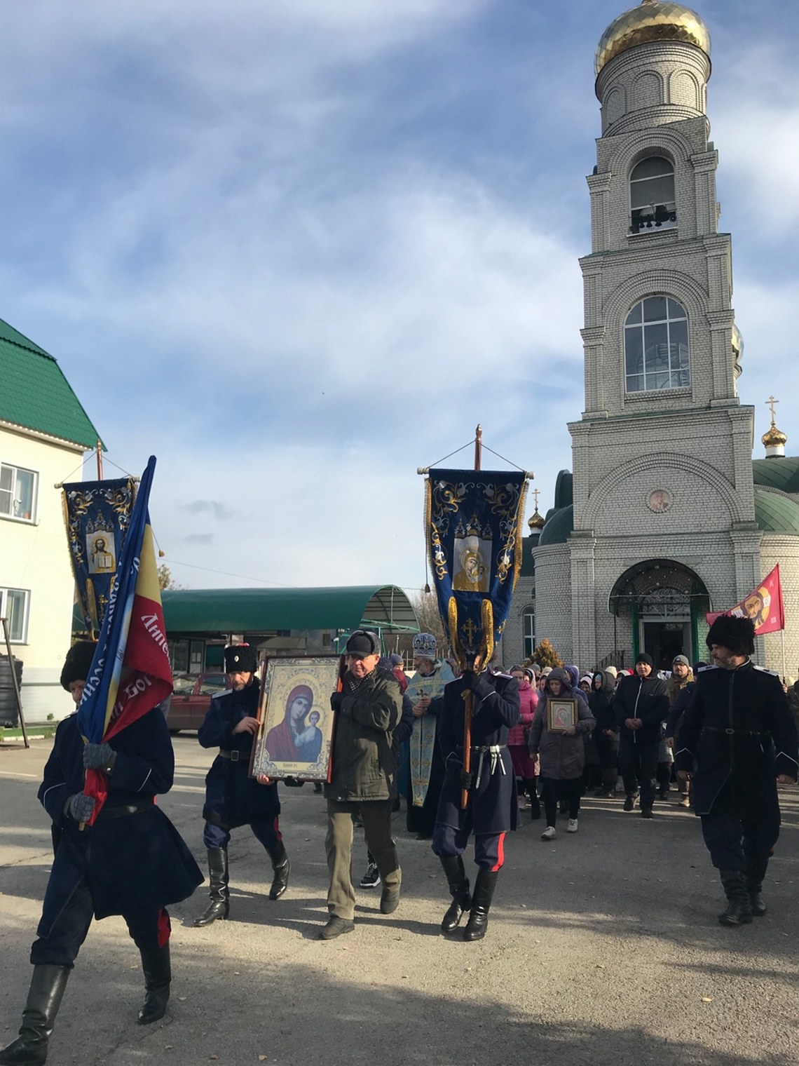 Крестный ход вокруг Добринки: единство веры и народа
