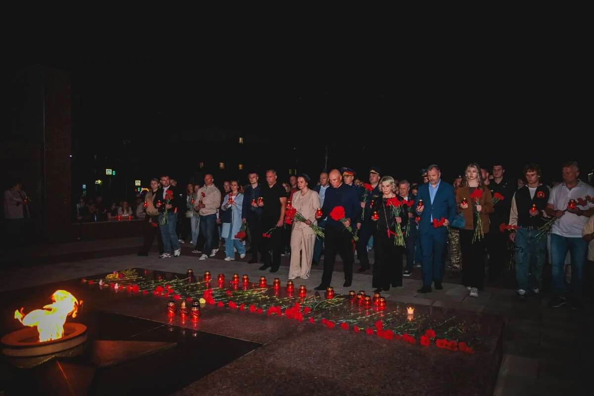 Несколько тысяч липчан приняли участие в акции «Свеча памяти»