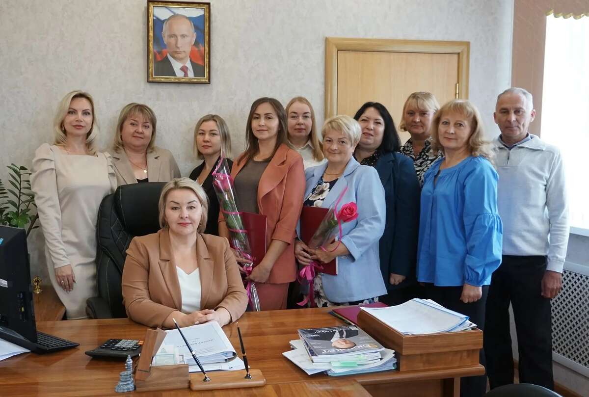 Наградили финансистов